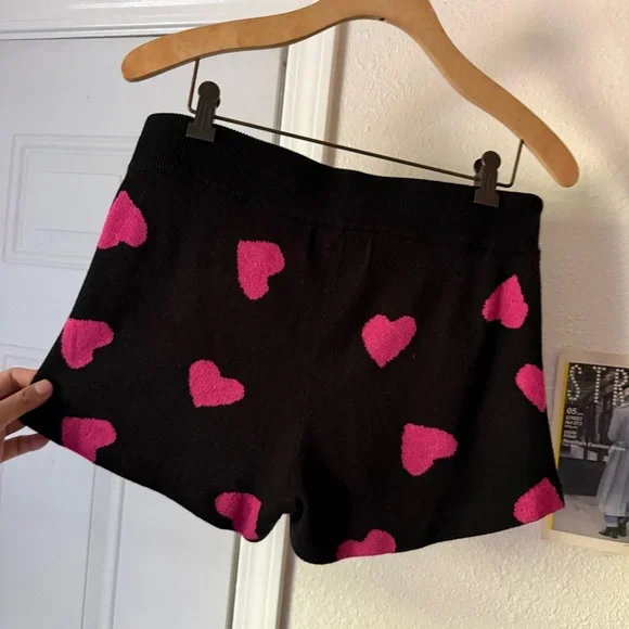 BEACH RIOT black pink heart knit elastic drawstring high rise shorts